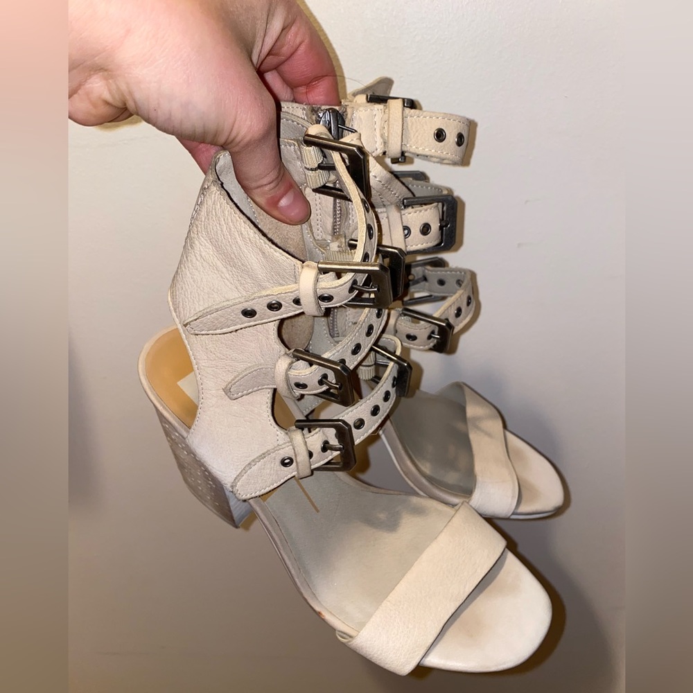 Dolce Vita White Chunky Heels Size 6.5